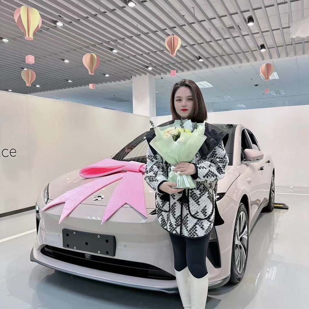 ET5丨突破界线 满电前行